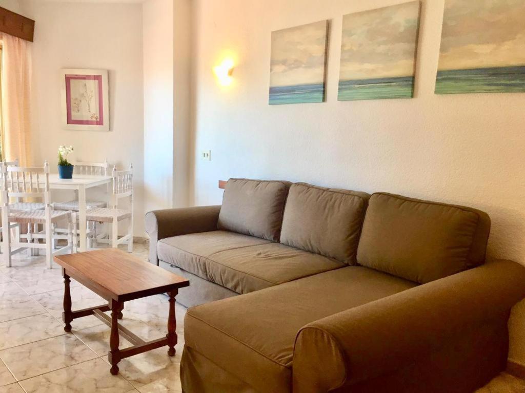 Apartamentos En Alquiler Chinasol Альмуньекар Экстерьер фото