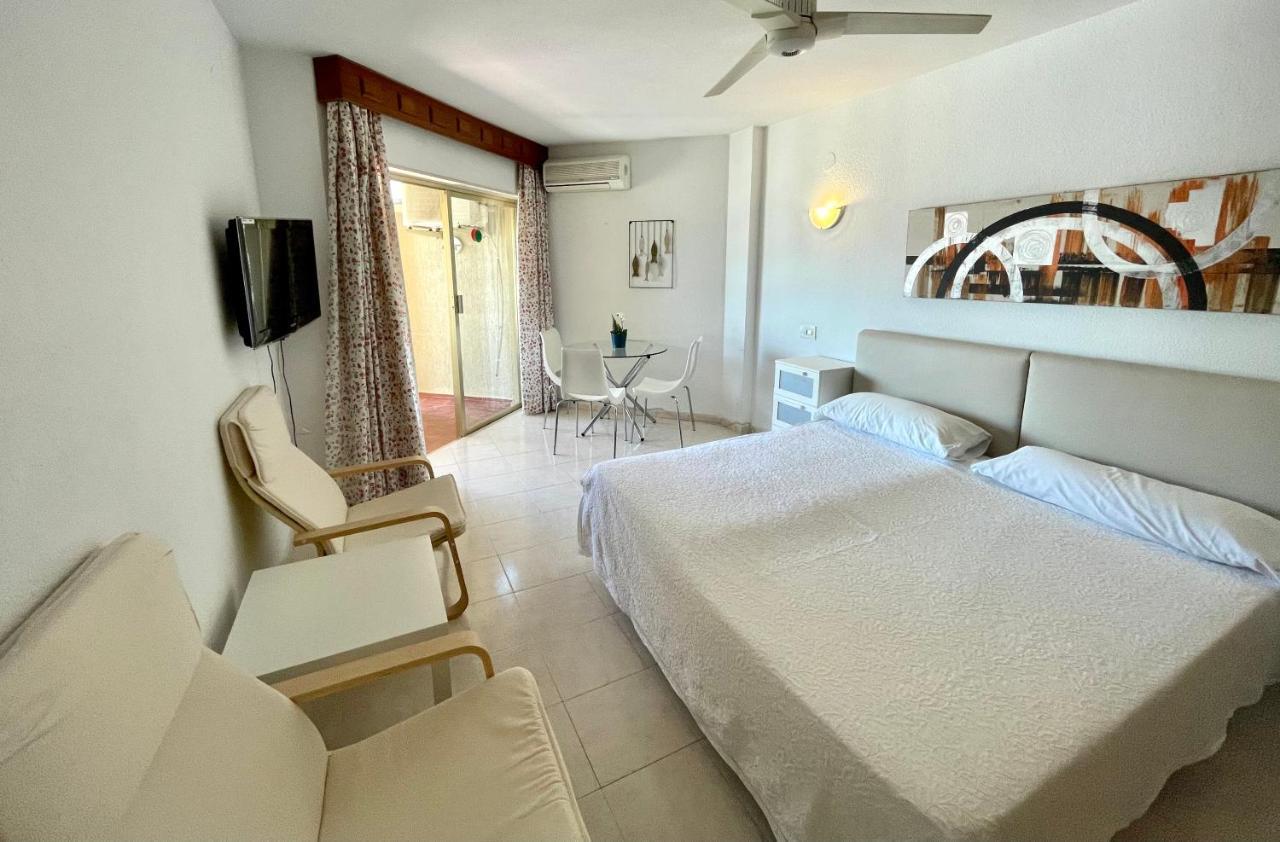 Apartamentos En Alquiler Chinasol Альмуньекар Экстерьер фото